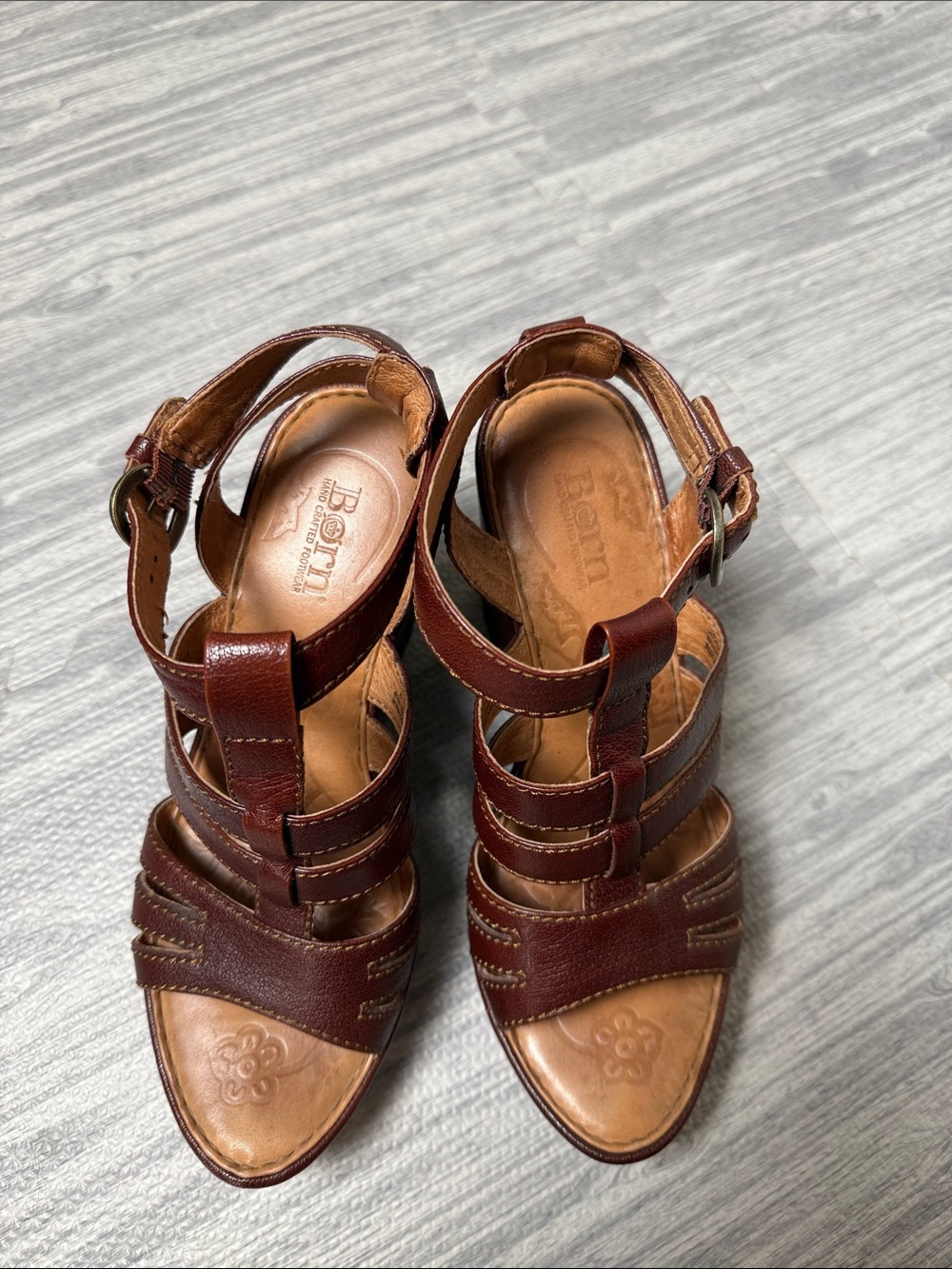 Born Brown Strappy Wedge Sandals Size 8 - Picture 3 of 7